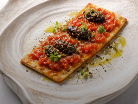 Passa 1 · Coca d’oli, tomàquet de penjar i anxova